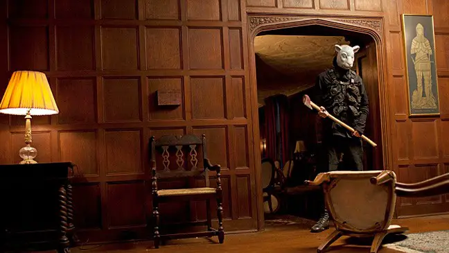 You’re Next (2011) screenshot