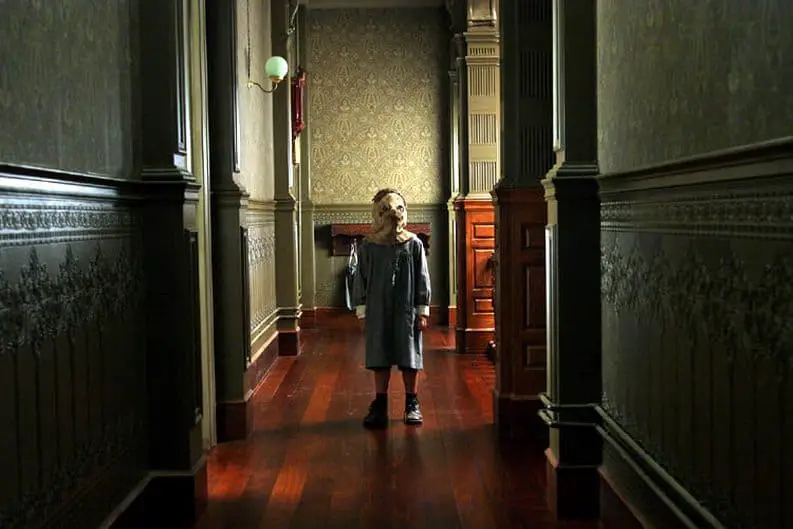 The Orphanage (2007) screenshot