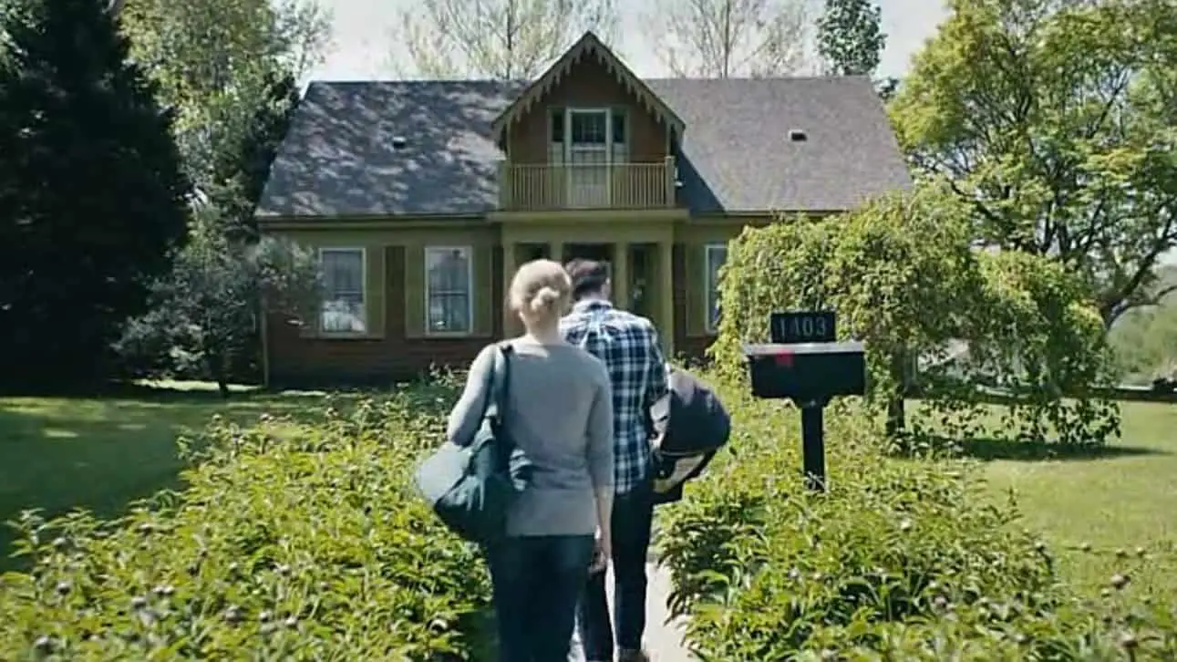 The House on Pine Street (2015) screenshot