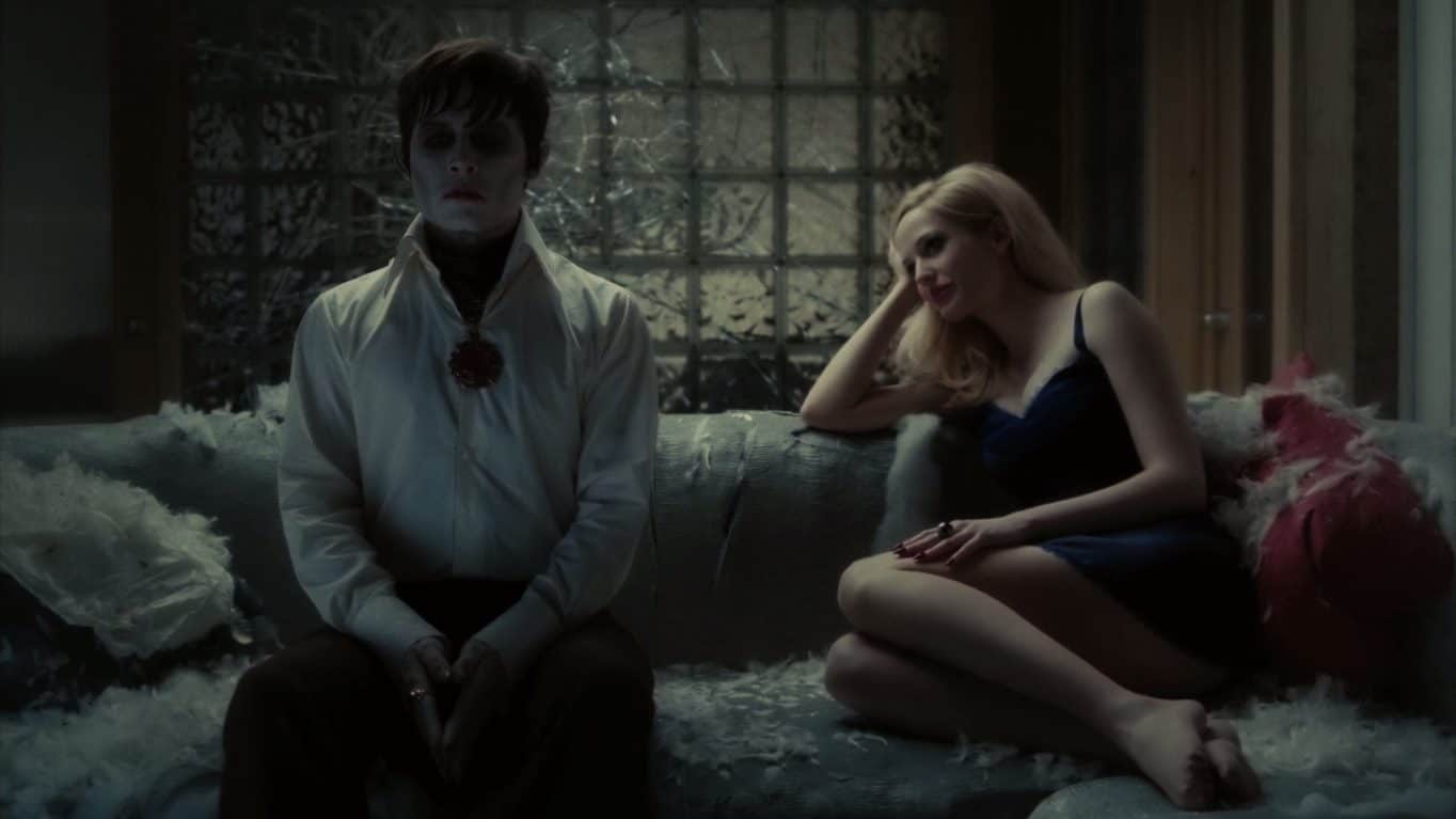 Dark Shadows (2012) screenshot