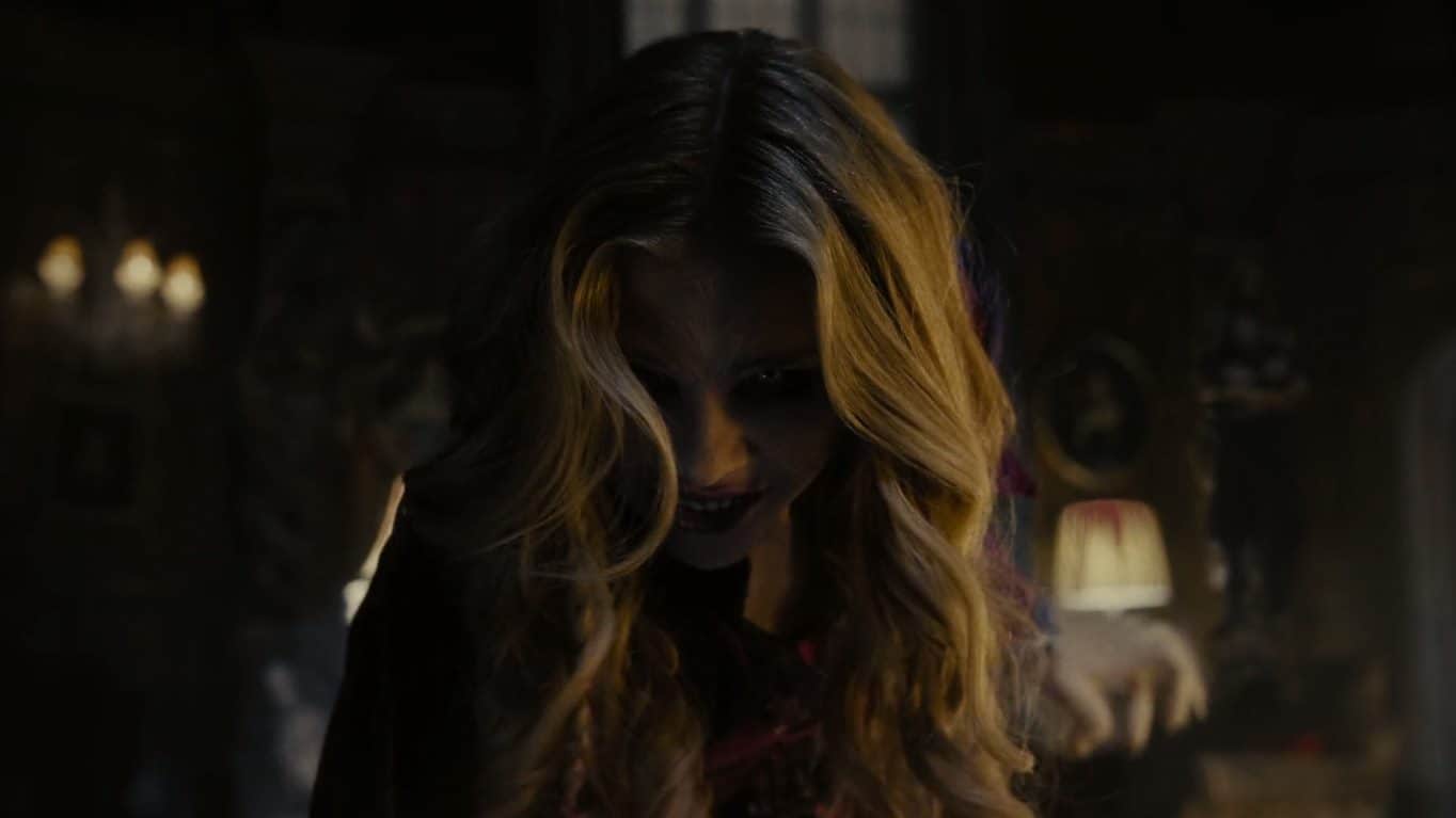 Dark Shadows (2012) screenshot