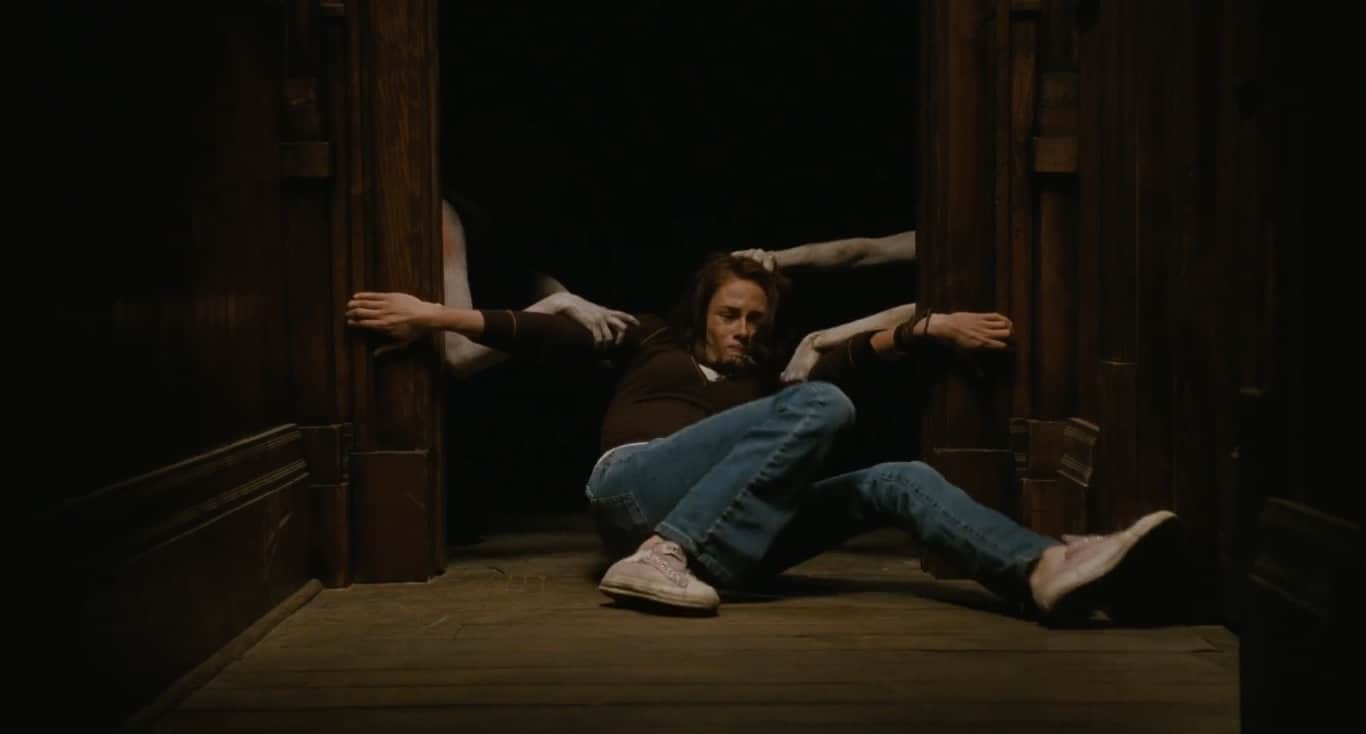 The Messengers (2007) screenshot