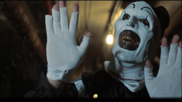 All Hallows' Eve  (2013) screenshot