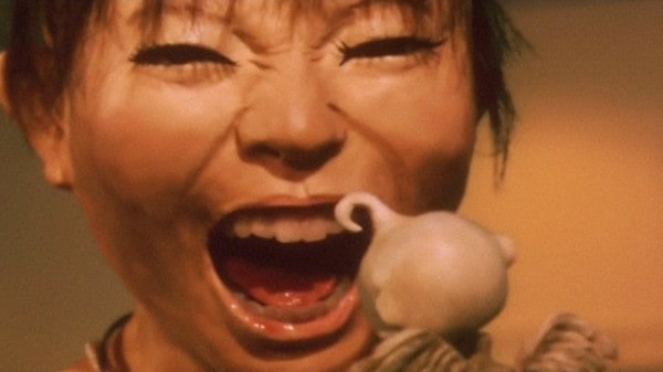 The Happiness of the Katakuris (2001) screenshot