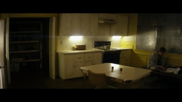 Chained (2012) screenshot