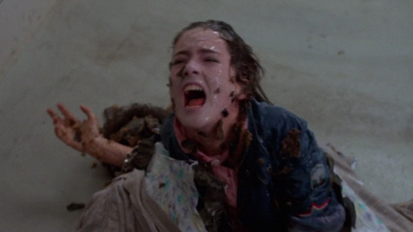 Poltergeist III (1988) screenshot