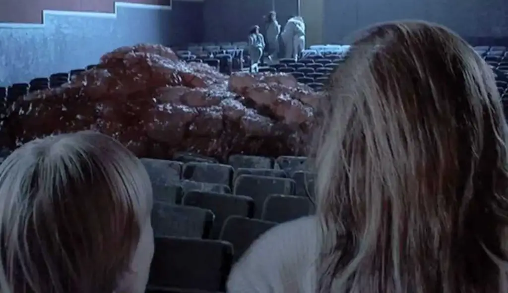 The Blob (1988) screenshot