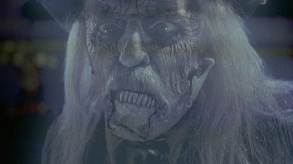 The Frighteners (1996) screenshot