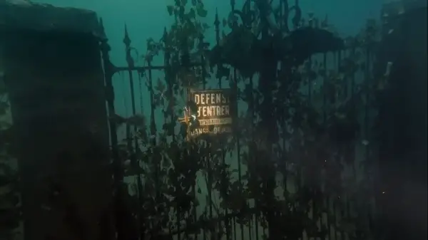The Deep House (2021) screenshot